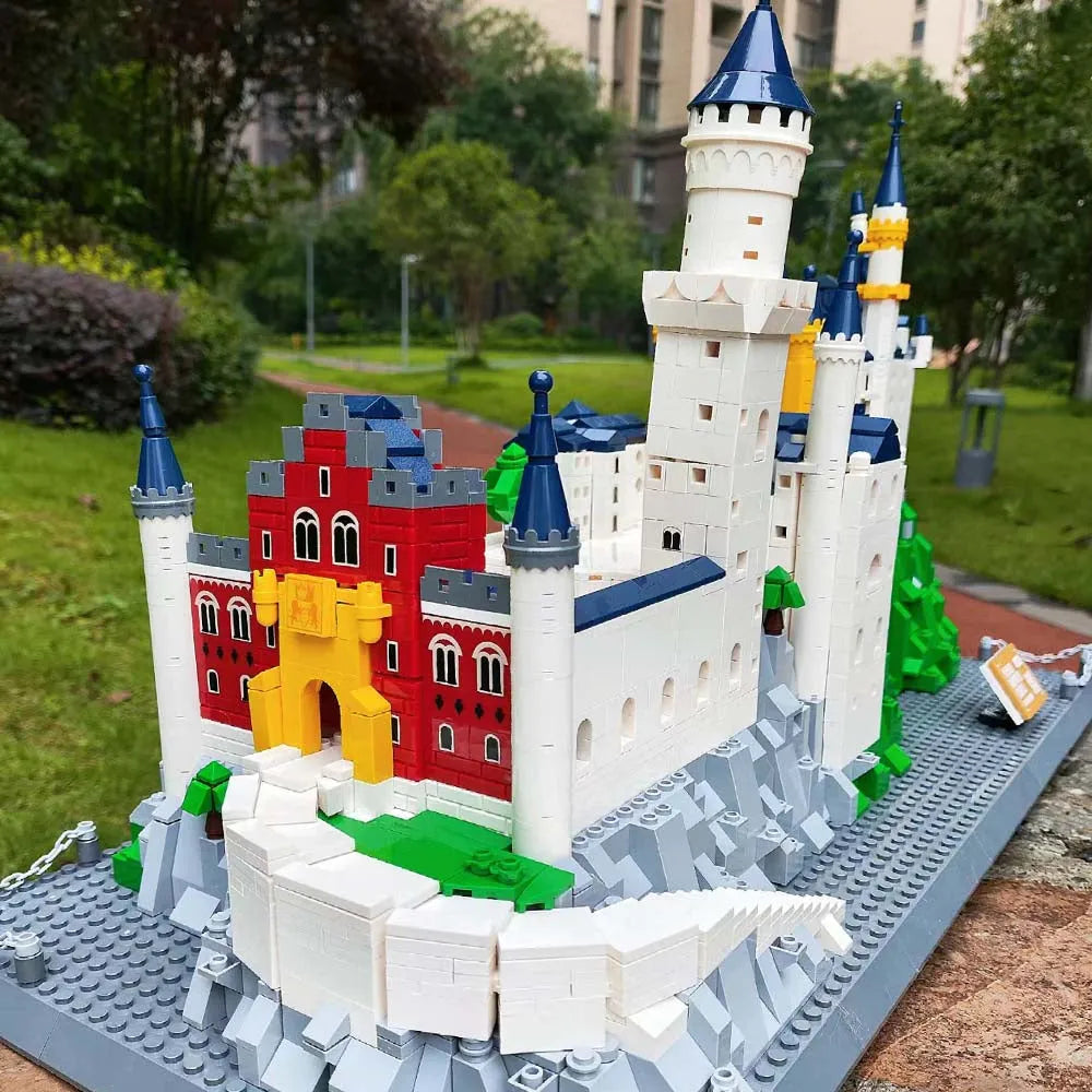 Wange MOC Building Block Set: 6226 The Neuschwanstein Castle