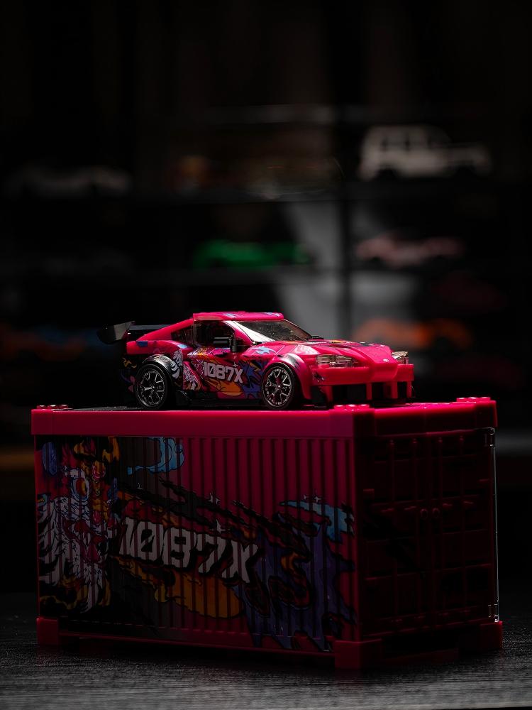 Trilumity Building Block Set: Toyota Supra r32 1097x with Container Display Case (415-Piece)