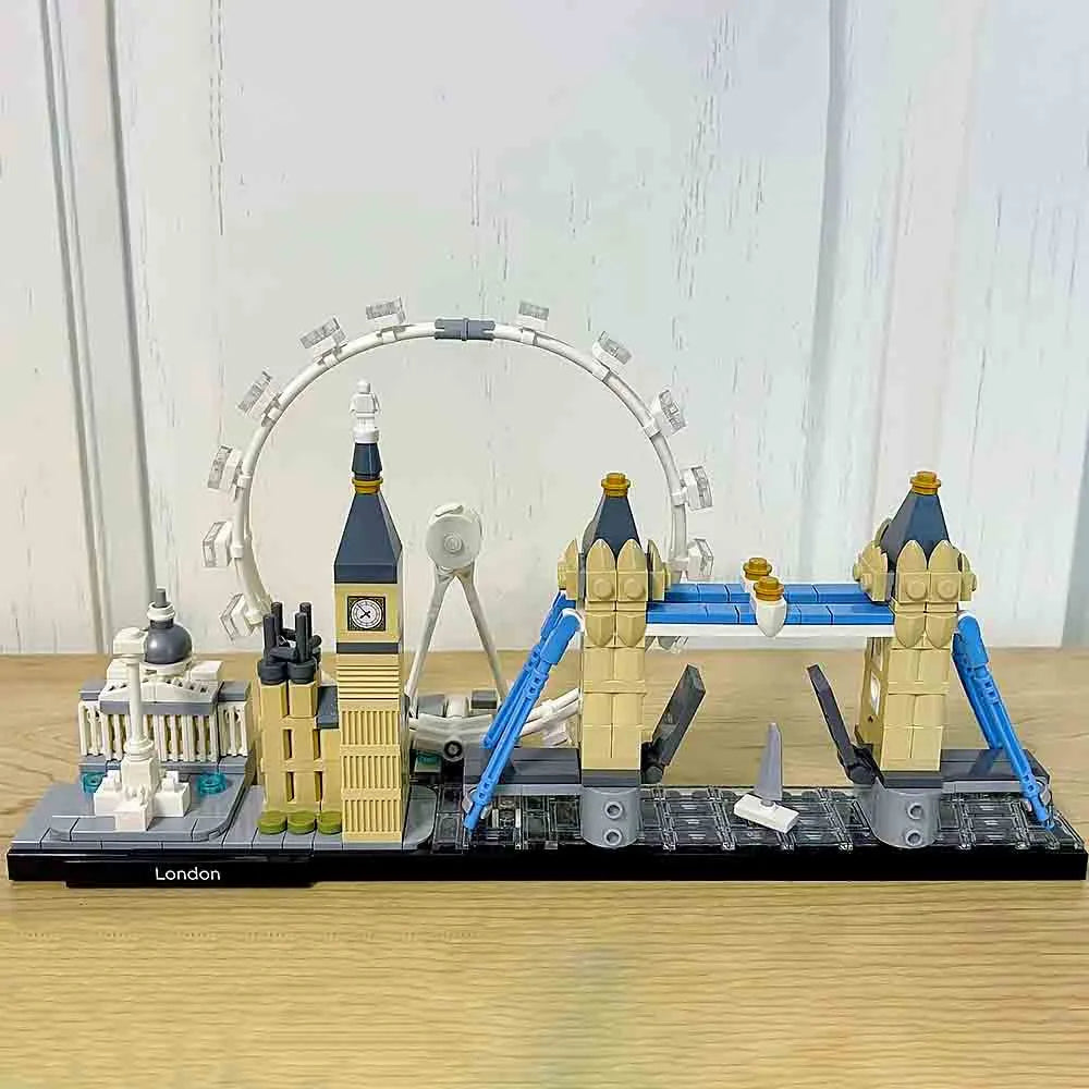 MOC Building Block Set: London Skyline, Model 22889