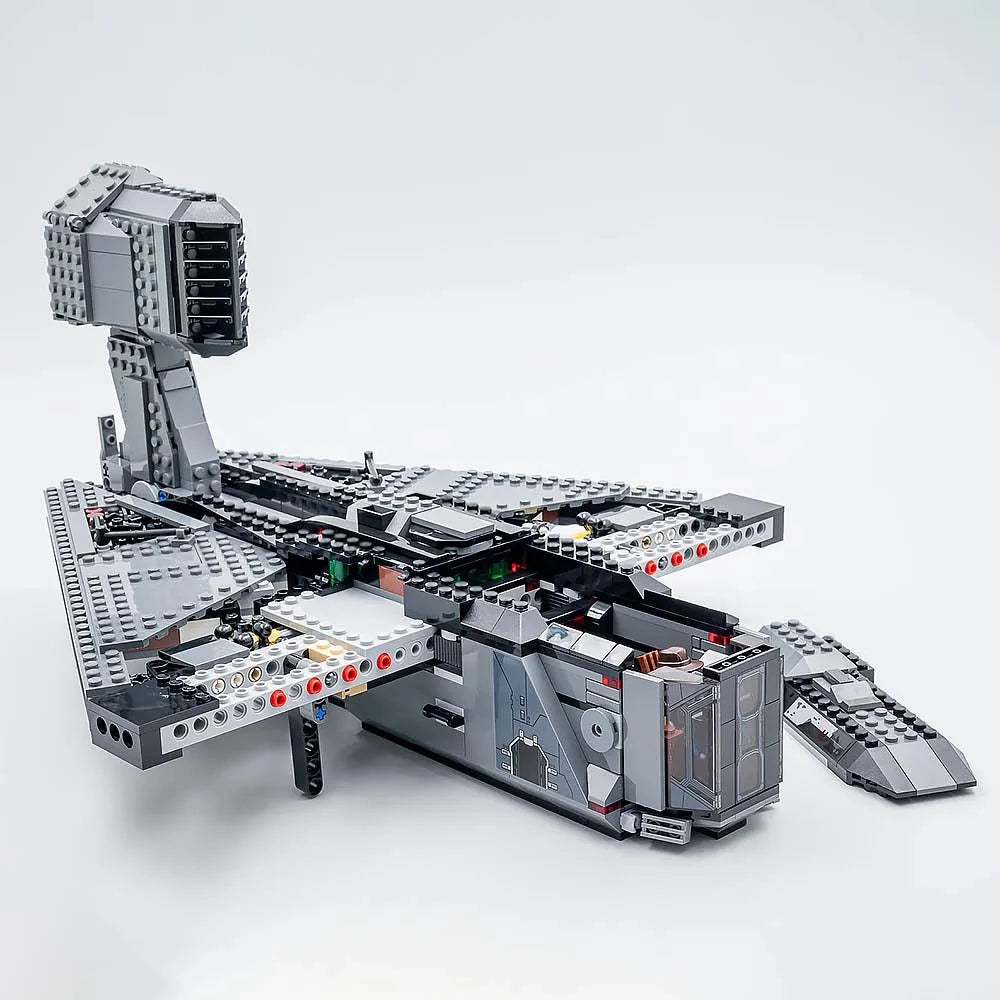 MOC Building Block Set: Star Wars MOC The Justifier Space Shuttle