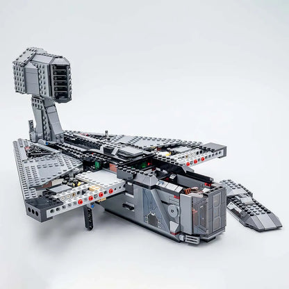 MOC Building Block Set: Star Wars MOC The Justifier Space Shuttle