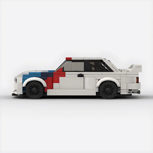 Trilumity Building Block Set: 1: 24 BMW M3 E30 (367-Piece)