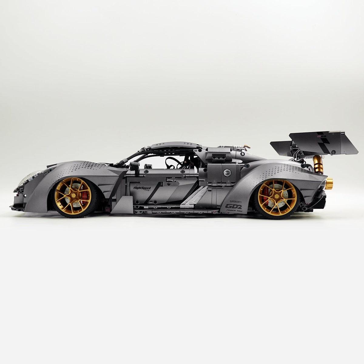 Trilumity Motorized Building Block Set: 1:8 Porsche Ultimate 918 Widebody Supercar Full-featured Edition with Remote Control (4306-Piece)