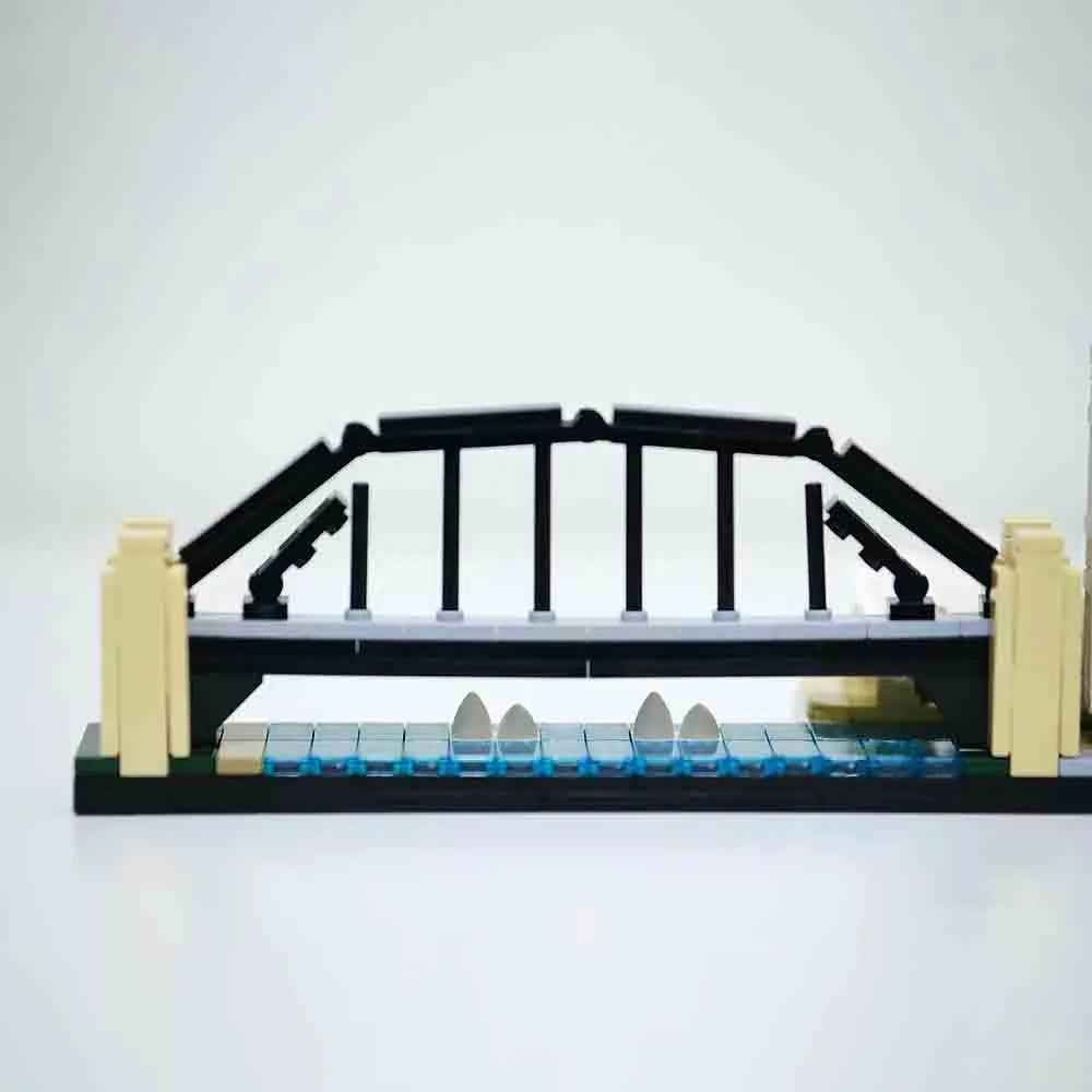 MOC Building Block Set: Sydney Skyline, Model 22887