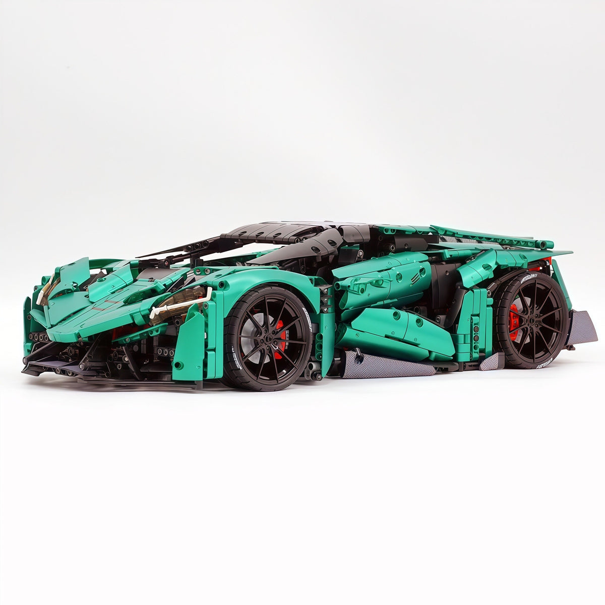 Trilumity Motorized Building Block Set: 1:8 The Ultimate Ajlani Drakuma | Customized Barrel-Plated Emerald V8 Concept Hypercar (3920+-Piece)