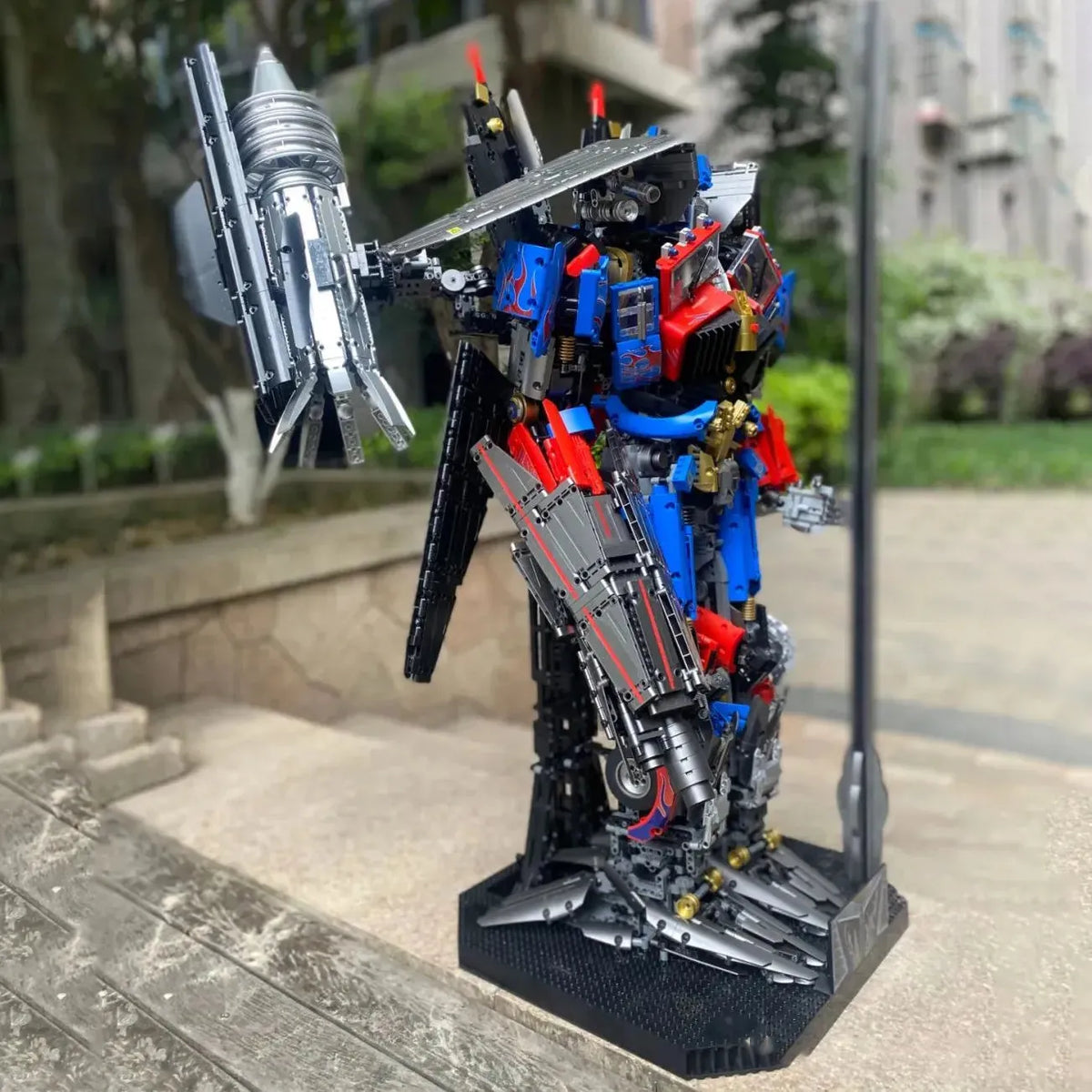 MOC Building Block Set: DJ Rambo Man Mecha Transformer Robot, Model V5006