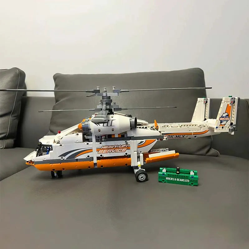 MOC Motorized Building Block Set: Heavy Lift Helicopter, Model 40026