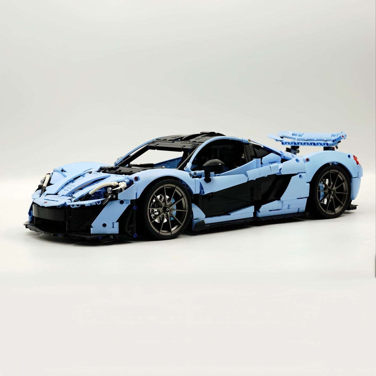Trilumity Building Block Set: 1: 8 The Ultimate British Hybrid Hypercar | Gulf Blue Custom Edition(3893-Piece)