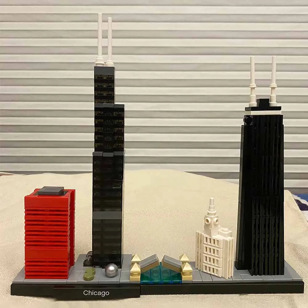 MOC Building Block Set: Chicago Skyline, Model 22888