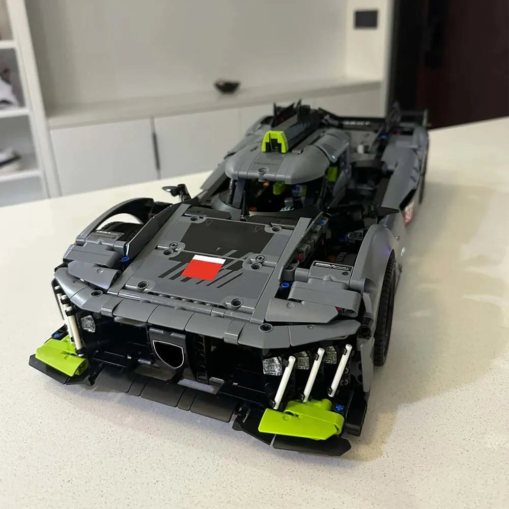 MOC Building Block Set: Le Mans Hybrid Hypercar Racing Car, Model 99033