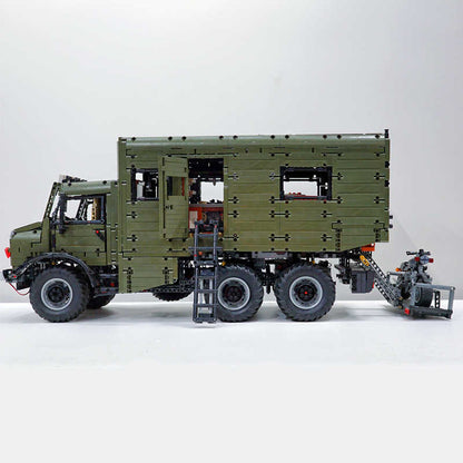Trilumity Building Block Set: 1:8 Remote-Controlled Mercedes Unimog Expedition Truck | Fully Motorized Collector’s Edition (6689-Piece)