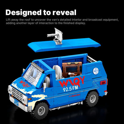 Trilumity Building Block Set: Retro Radio Station Van | 730-Piece