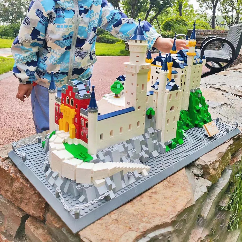 Wange MOC Building Block Set: 6226 The Neuschwanstein Castle