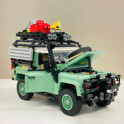 MOC Motorized Building Block Set: Land Rover Defender 90, Model E0090