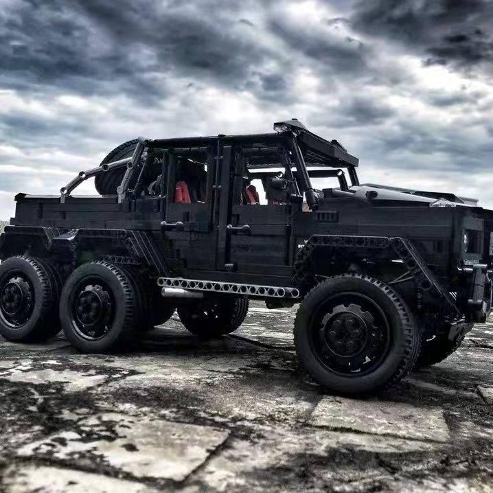 Trilumity Building Block Set: Mercedes G63 6X6 Off-Road, Building Pickup Model (3300 Pieces)