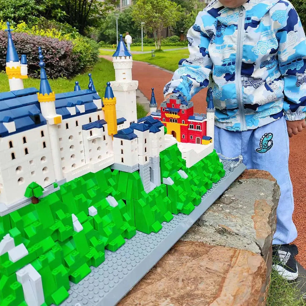 Wange MOC Building Block Set: 6226 The Neuschwanstein Castle