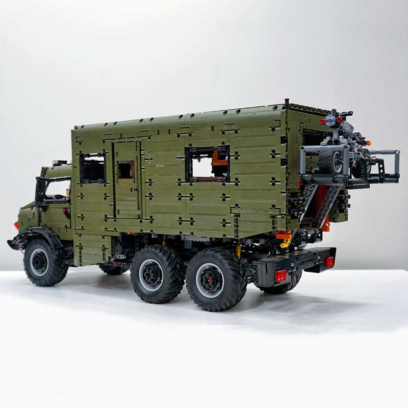 Trilumity Building Block Set: 1:8 Remote-Controlled Mercedes Unimog Expedition Truck | Fully Motorized Collector’s Edition (6689-Piece)