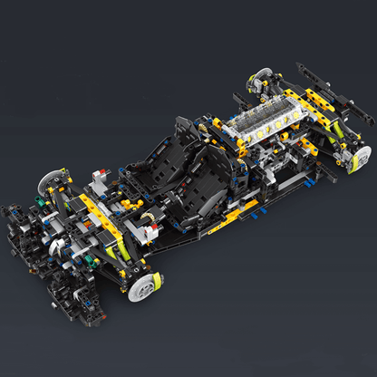 Trilumity Building Block Set: 1: 8 Aston Martin Valkyrie Hypercar (3869-Piece)
