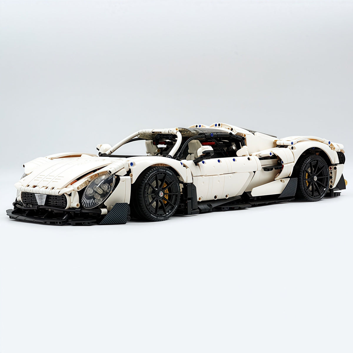 Trilumity Motorized Building Block Set: 1: 8 Alfa Romeo 33 Stradale Supercar, White Goddess Customized Version (3861-Piece)