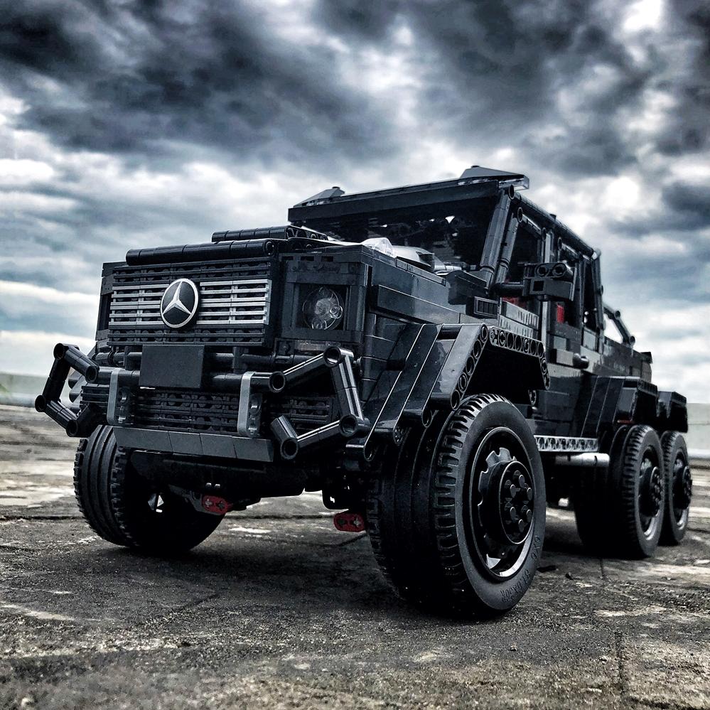 Trilumity Building Block Set: Mercedes G63 6X6 Off-Road, Building Pickup Model (3300 Pieces)