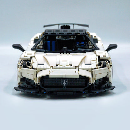 Trilumity Building Block Set: 1:8 Maserati Mc20 | White and Black Custom Edition (3500+-Piece)