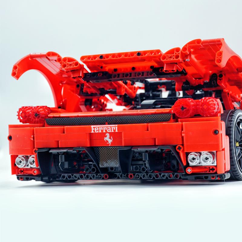 Trilumity Building Block Set: 1:8 Rosso Edition Italian Red Hypercar (4301Piece)