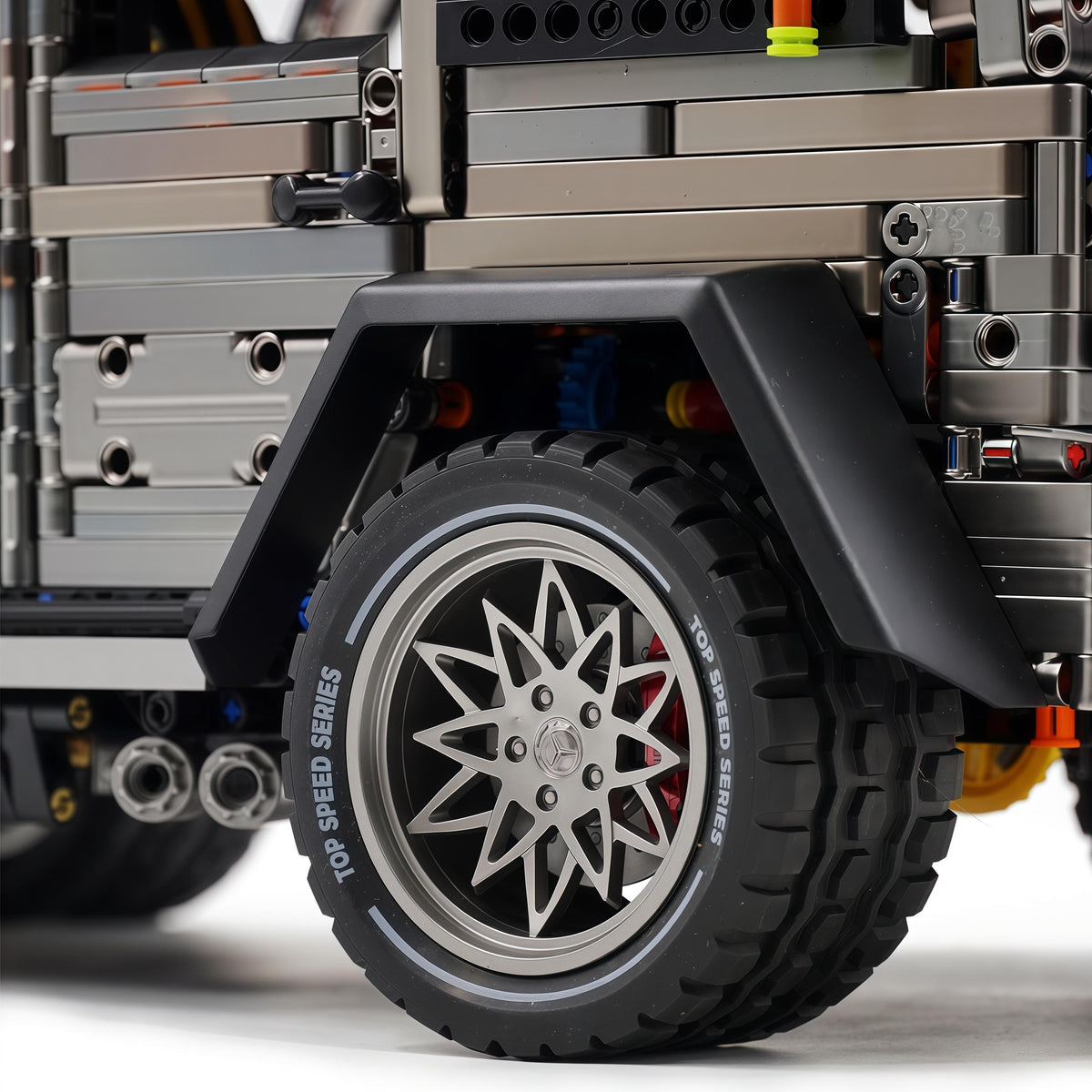 Trilumity Motorized Building Block Set: 1: 8 Mercedes Benz G 500, Ultimate Maneuver Control Off-Road | Electroplating Gun Gray Custom