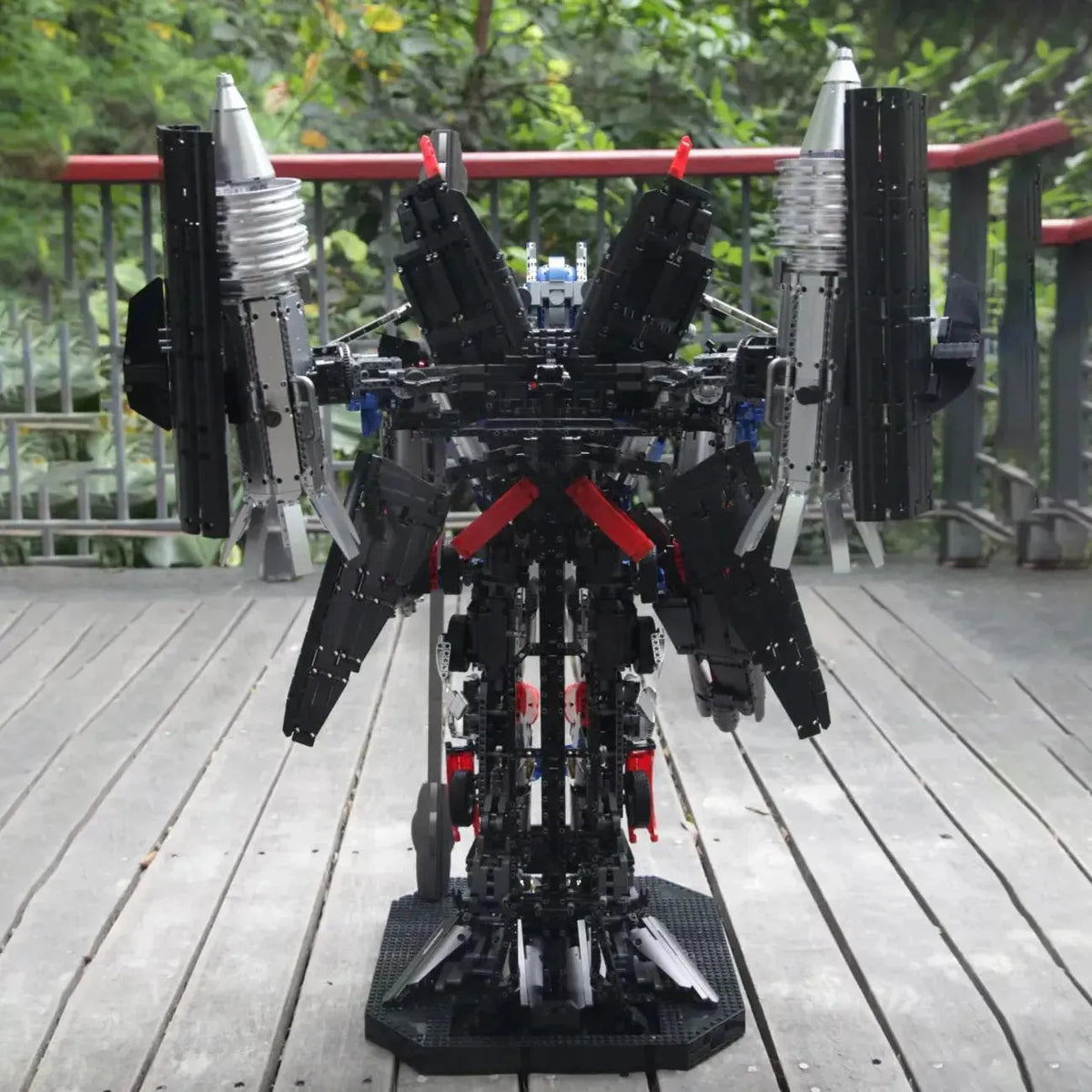 MOC Building Block Set: DJ Rambo Man MOC Mecha Transformer Robot, Model V5006