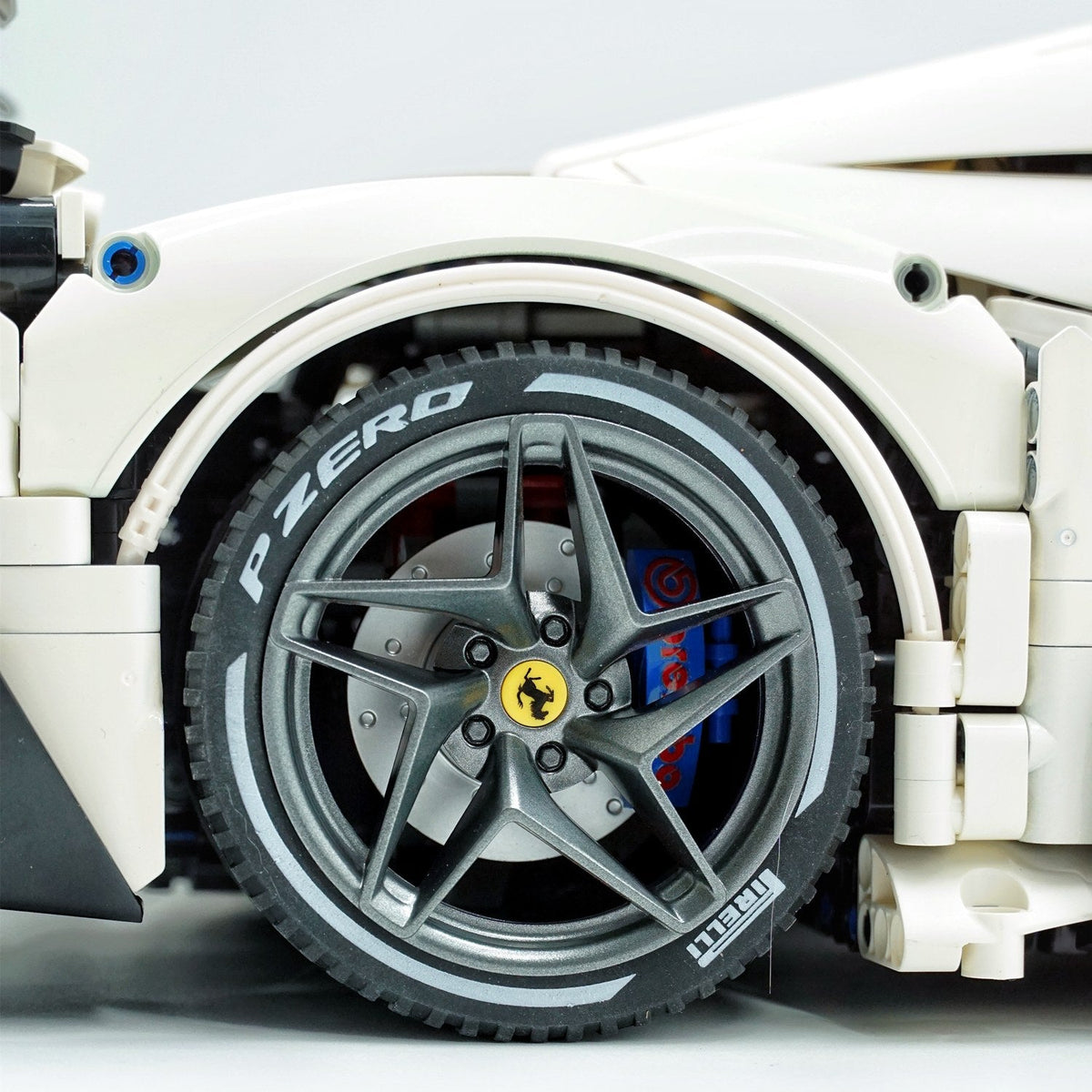 Trilumity Building Block Set: 1:8 The Ultimate Turbo V8 GT Convertible, White Goddess Custom Edition (3781-Piece)