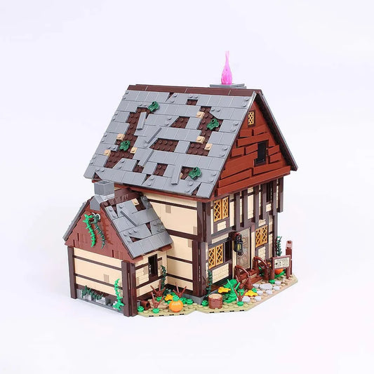 MOC Building Block Set: The Sanderson Sisters Cottage, Model 10900
