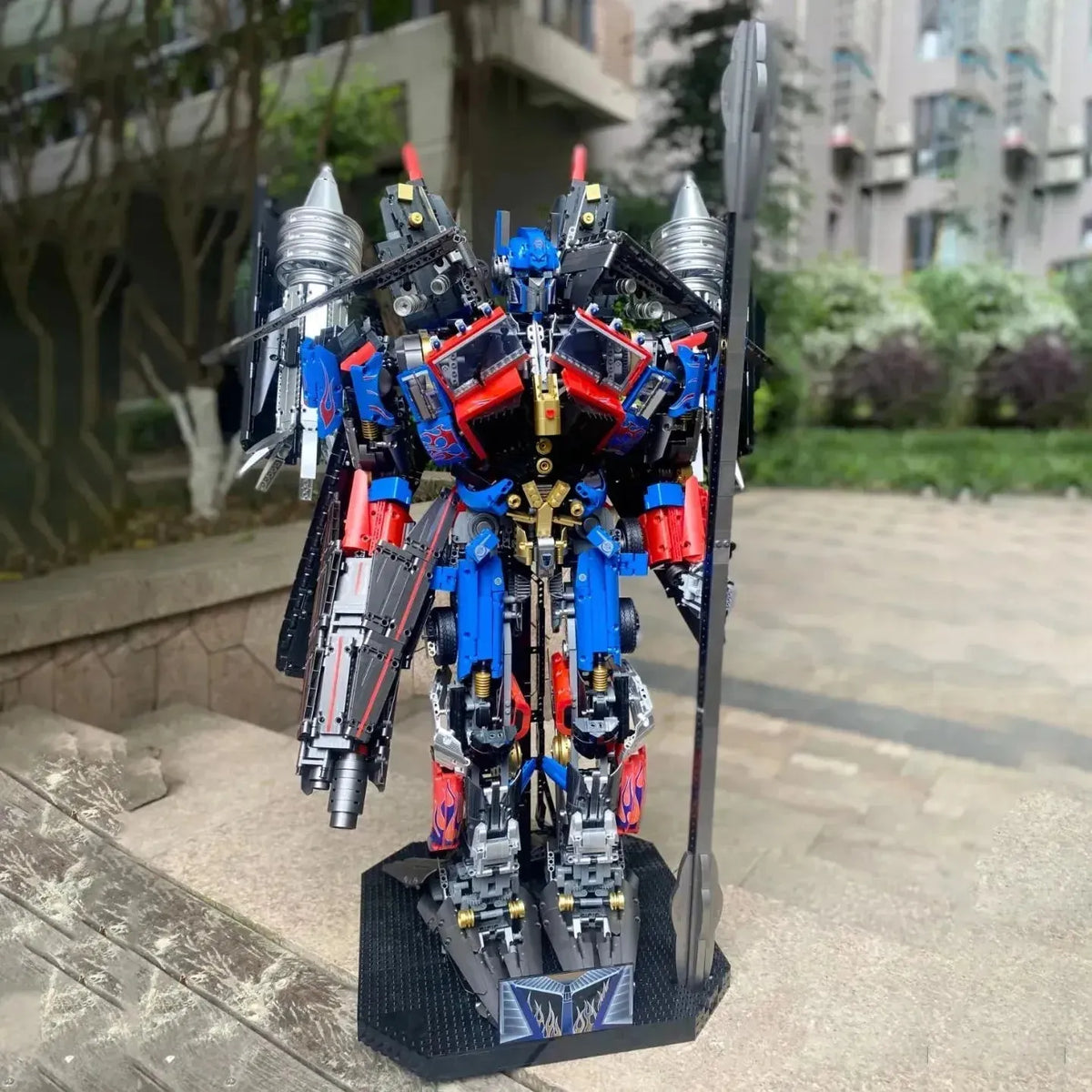 MOC Building Block Set: DJ Rambo Man MOC Mecha Transformer Robot, Model V5006