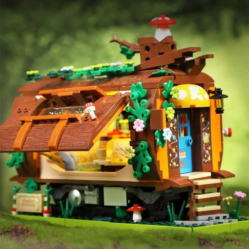 Cada MOC Building Block Set: Forest Train, Model C66031
