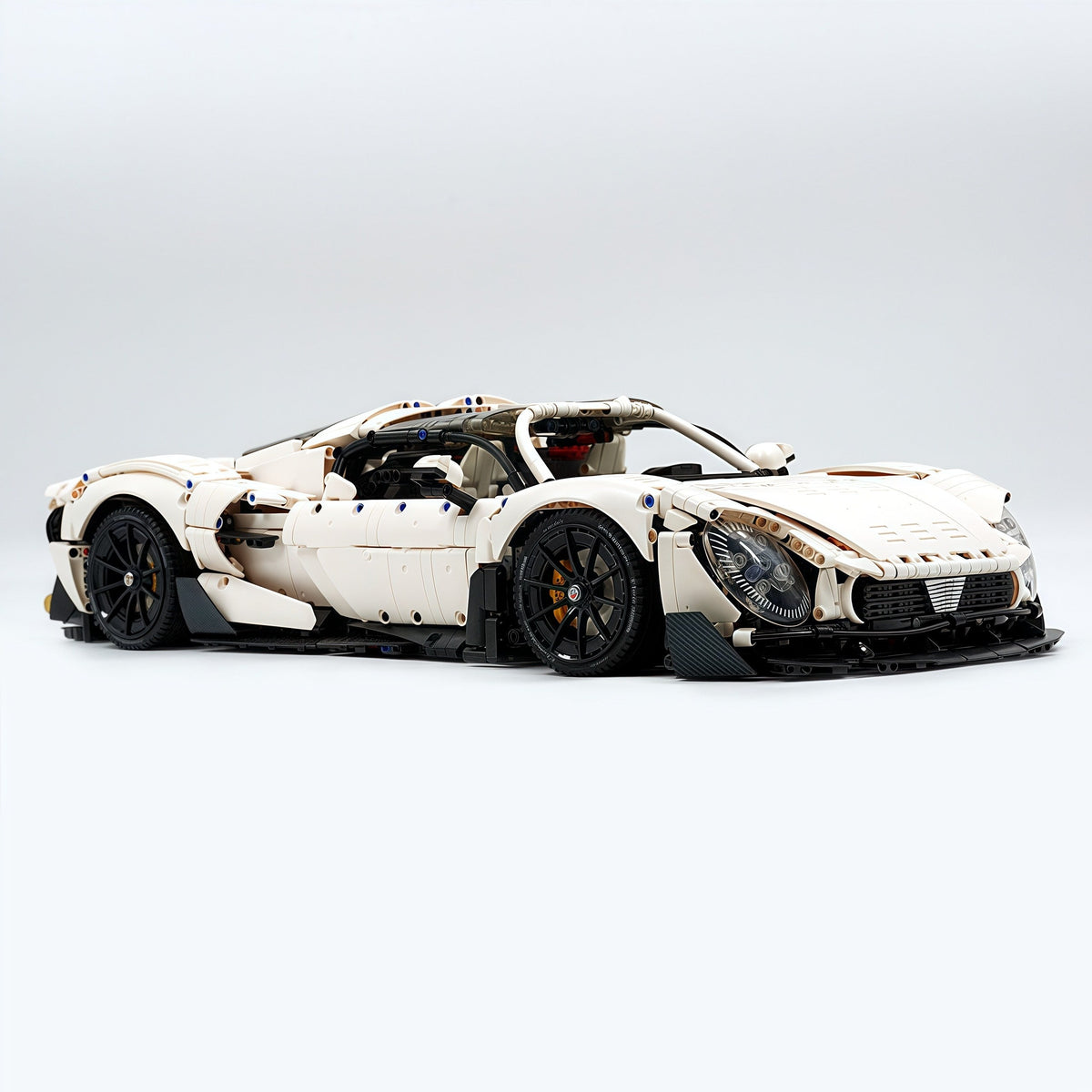 Trilumity Motorized Building Block Set: 1: 8 Alfa Romeo 33 Stradale Supercar, White Goddess Customized Version (3861-Piece)