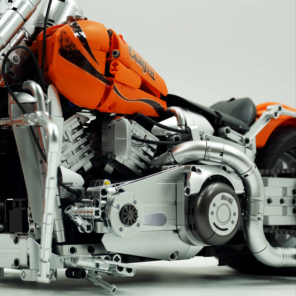 Trilumity Harley Heuer Fat Boy, Electroplating Body Building Block Set, 1:5 Scale, 2,392-Piece