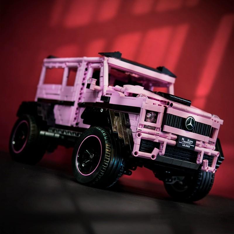 Trilumity Building Block Set: 1:8 Pink Mercedes-Benz G800 4×4 Squared Brabus (2687+Piece)