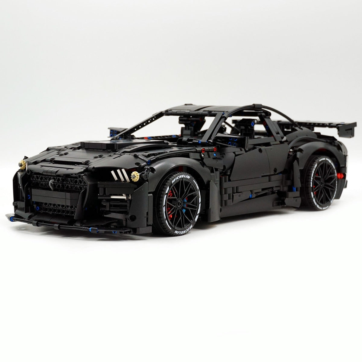 Trilumity Building Block Set: 1: 8 Ford Shelby Gt500, Matte Black Customized Version (3400Piece)