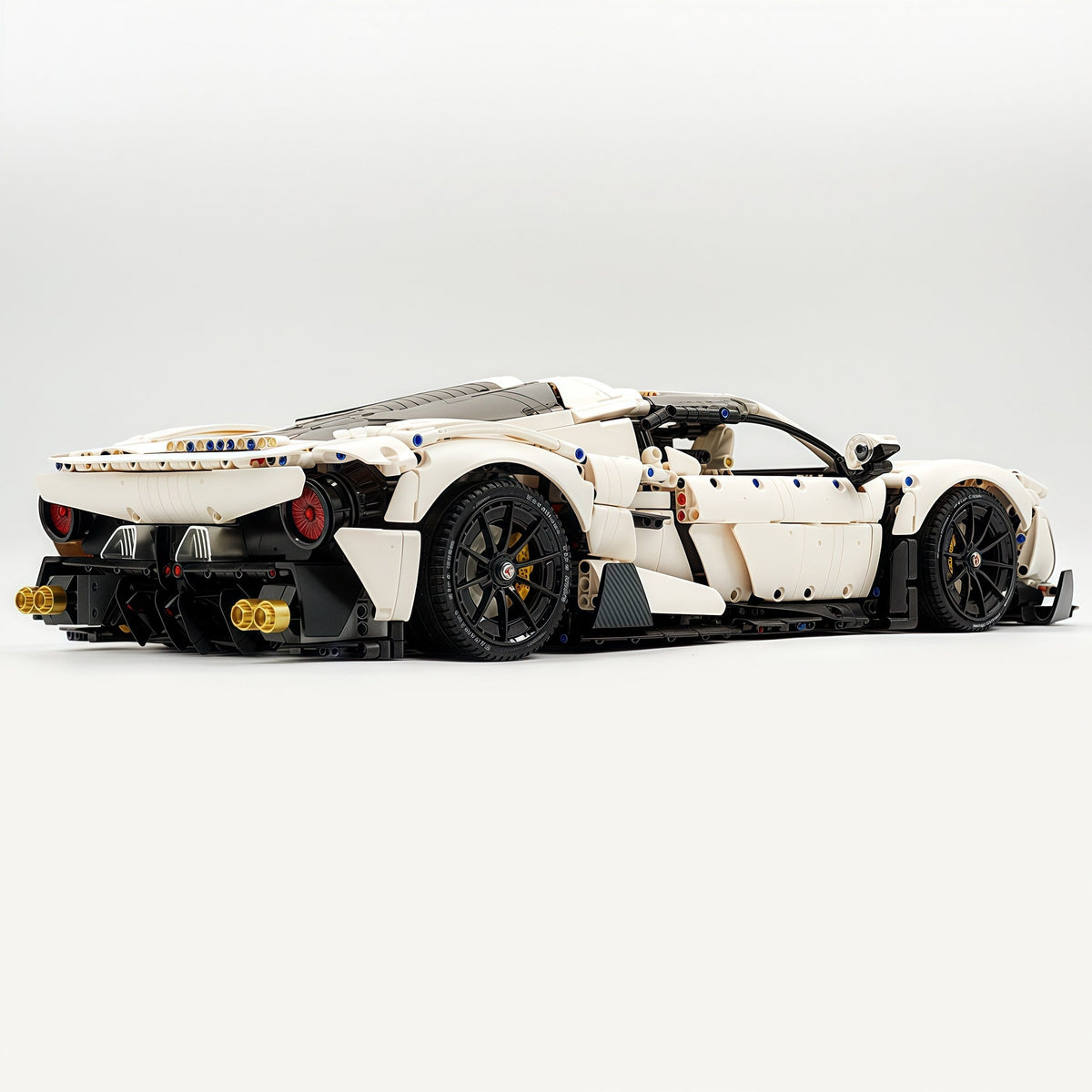 Trilumity Motorized Building Block Set: 1: 8 Alfa Romeo 33 Stradale Supercar, White Goddess Customized Version (3861-Piece)