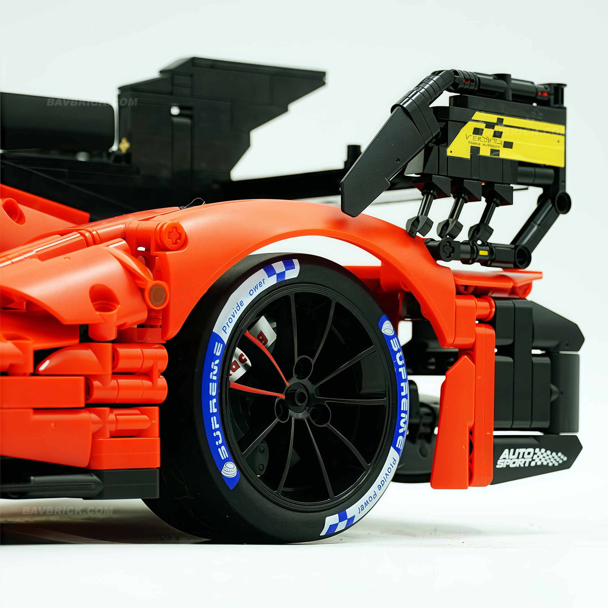 Trilumity Building Block Set: 1:8 The Ultimate Le Mans Hy Hypercar | 2024 Le Mans Endurance Champion (3350-Piece)