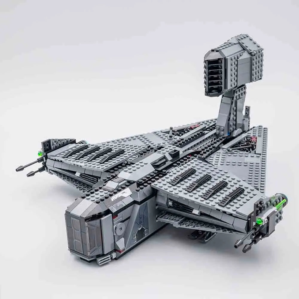 MOC Building Block Set: Star Wars MOC The Justifier Space Shuttle