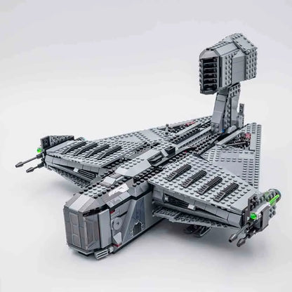 MOC Building Block Set: Star Wars MOC The Justifier Space Shuttle