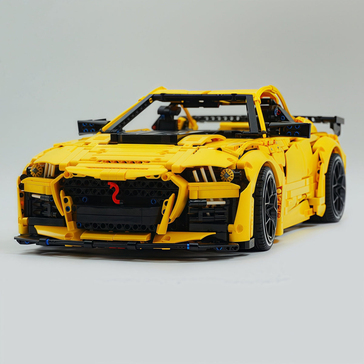 Trilumity Building Block Set: 1: 8 Ford Shelby Gt500, Yellow Customized Version (3400Piece)