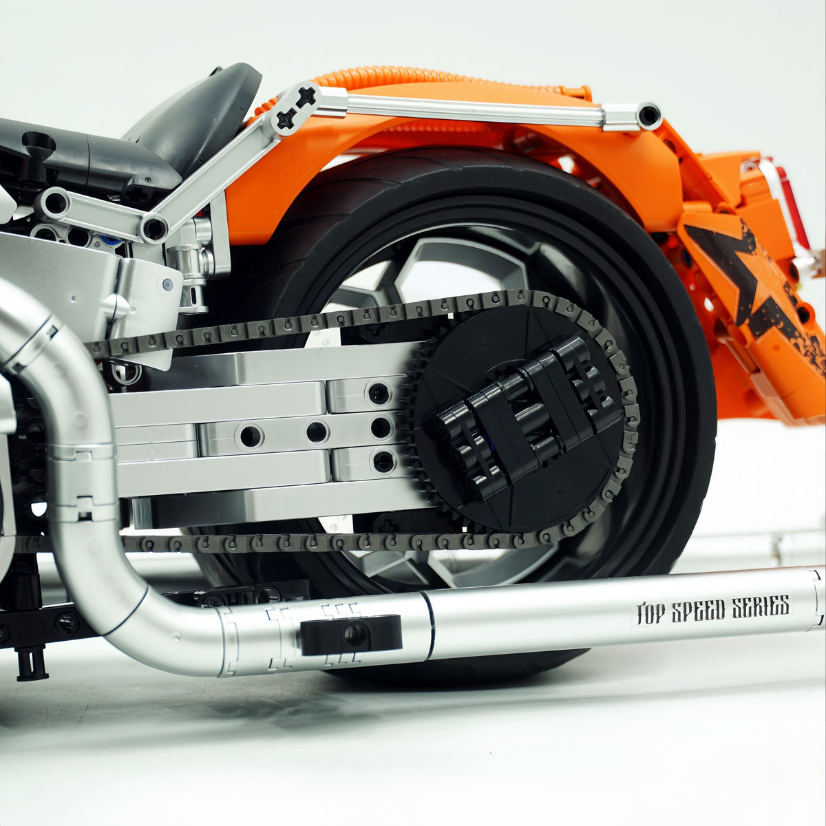 Trilumity Harley Heuer Fat Boy, Electroplating Body Building Block Set, 1:5 Scale, 2,392-Piece