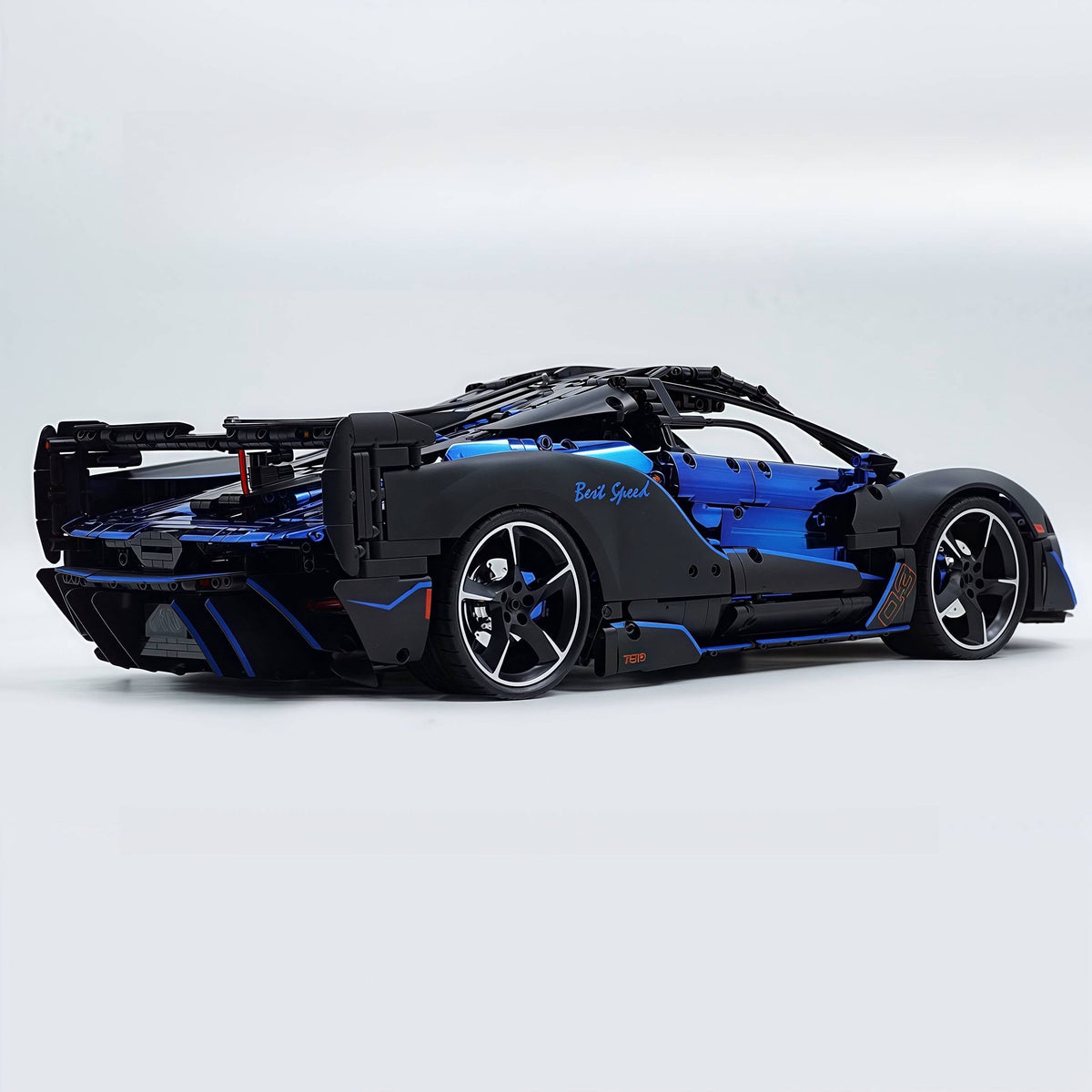 Trilumity Motorized Building Block Set: 1: 8 Woking Hypercar Track Focus, Aerodynamic Brilliance, Mirror Customized Edition (3862-Piece)