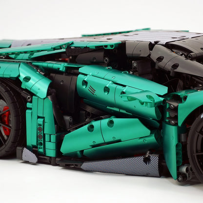 Trilumity Motorized Building Block Set: 1:8 The Ultimate Ajlani Drakuma | Customized Barrel-Plated Emerald V8 Concept Hypercar (3920+-Piece)