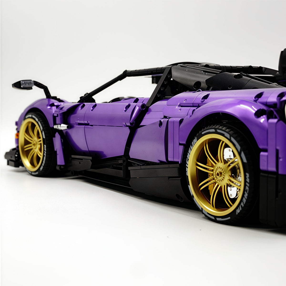 Trilumity Building Block Set: 1: 8 Pagani Huayra Bc Violet Paint finish Customized Ultimate Edition (4708-Piece)