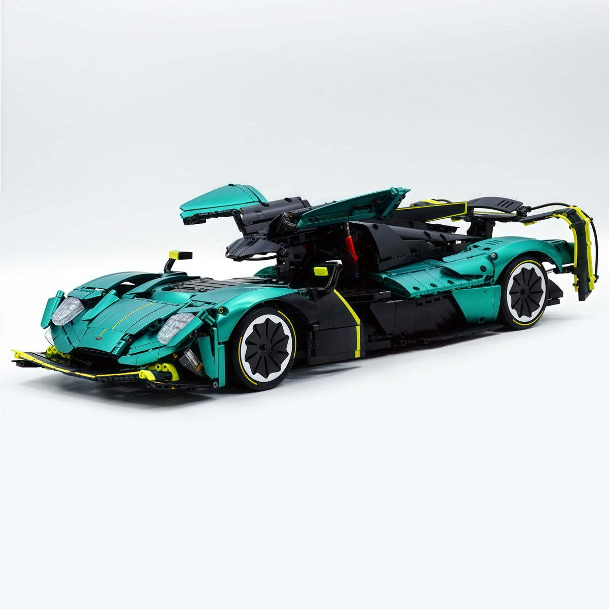 Trilumity Building Block Set: 1: 8 Aston Martin Valkyrie Hypercar (3869-Piece)