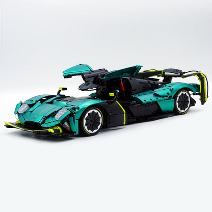 Trilumity Building Block Set: 1: 8 Aston Martin Valkyrie Hypercar (3869-Piece)