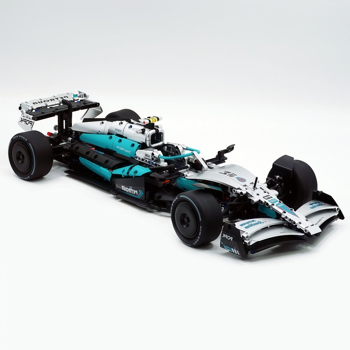 Trilumity Building Block Set: 1:8 Mercedes-Benz Abu Dhabi W15 F1 Racing Car (1936-Piece)
