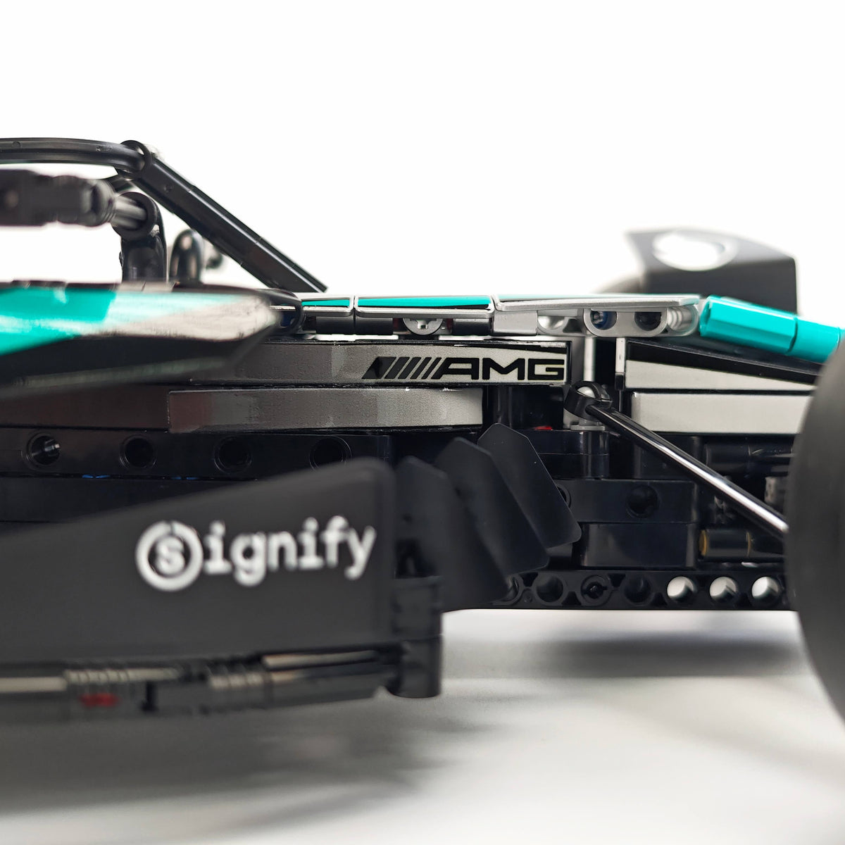 Trilumity Motorized Building Block Set: 1:8 Mercedes-Benz W16 F1 Racing Car | Exclusive Racing Livery (1887+-Piece)