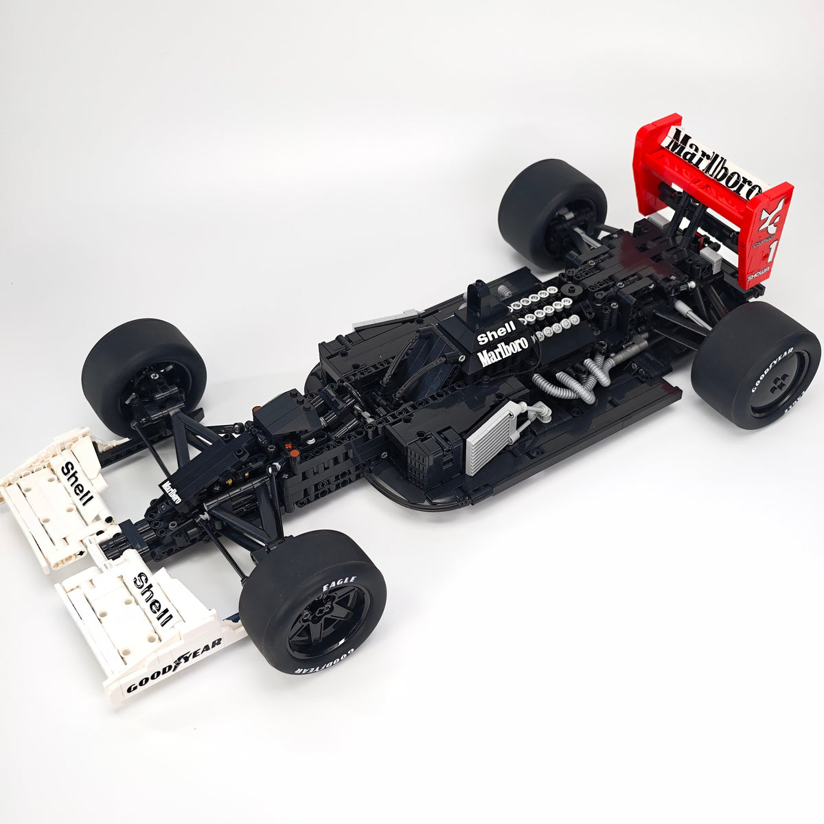 Trilumity Building Block Set: 1:8 McLaren Mp4/6 F1 Racing | 1991 Red & White Grand Prix Championship Livery (2800-Piece)